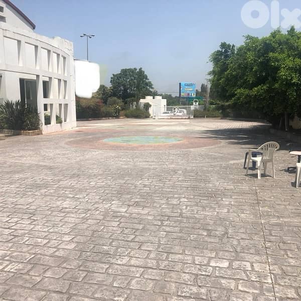 Building Complex Residential/Commercial+ 8300m Land Hazmieh Baabda