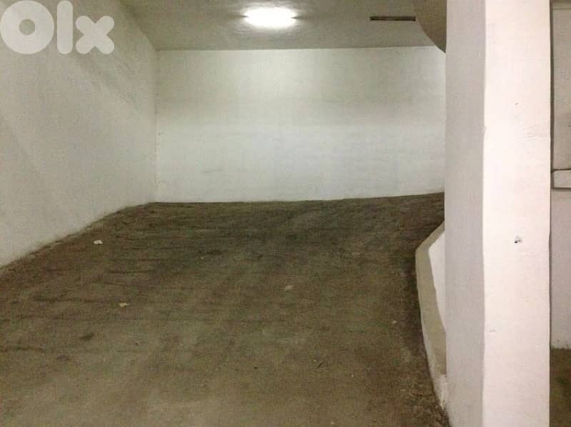 3500m Commercial space 4floors+Parking Jnah Wizarit zira3a Beirut